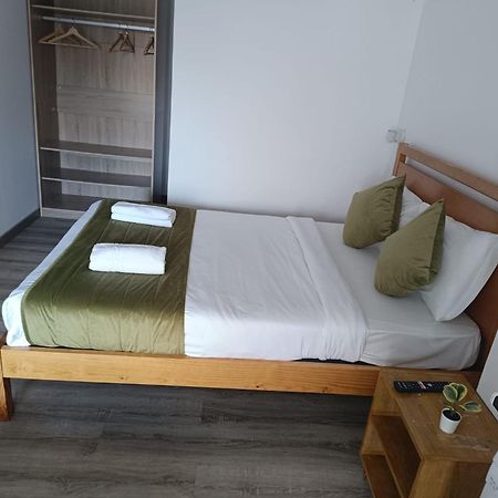 אמאדורה Lisabonna Guest House מראה חיצוני תמונה
