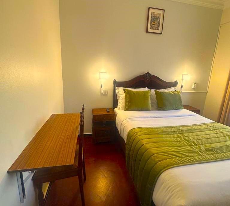 אמאדורה Lisabonna Guest House מראה חיצוני תמונה