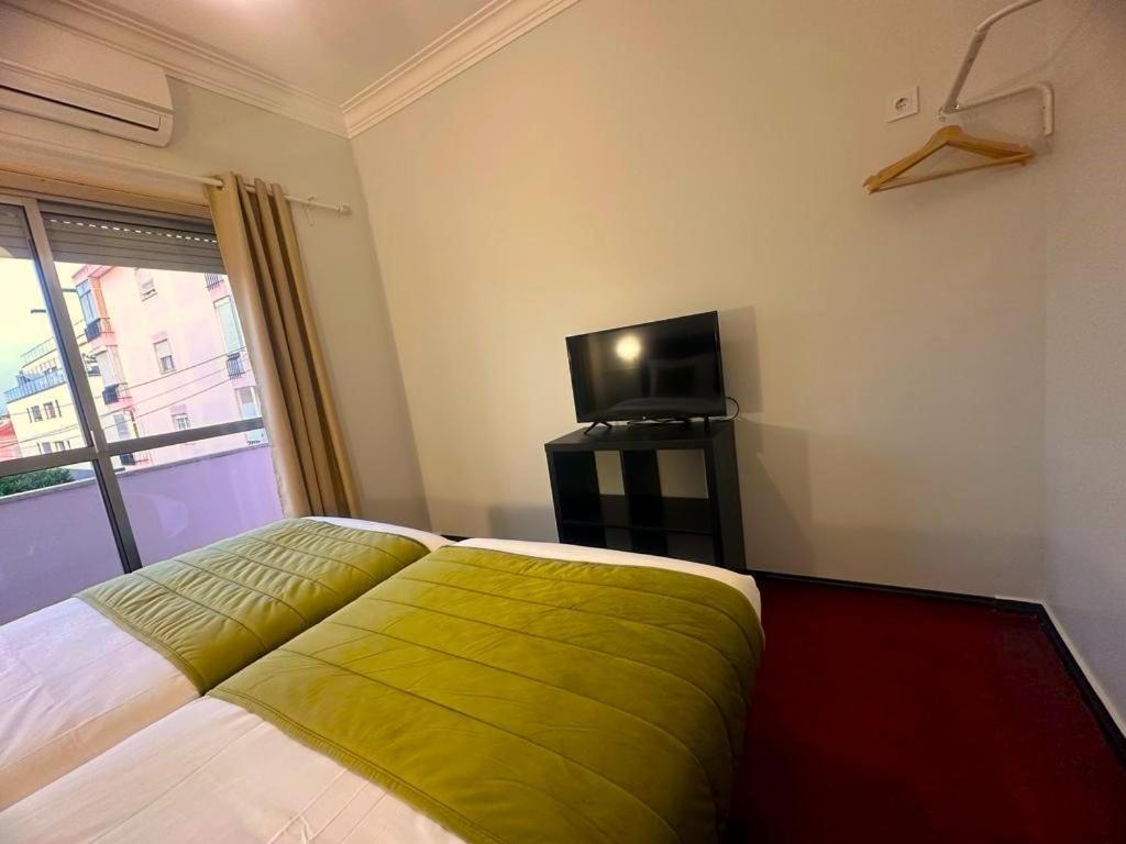 אמאדורה Lisabonna Guest House מראה חיצוני תמונה