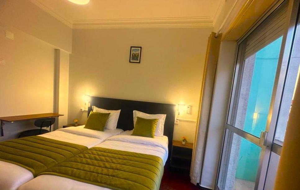 אמאדורה Lisabonna Guest House מראה חיצוני תמונה