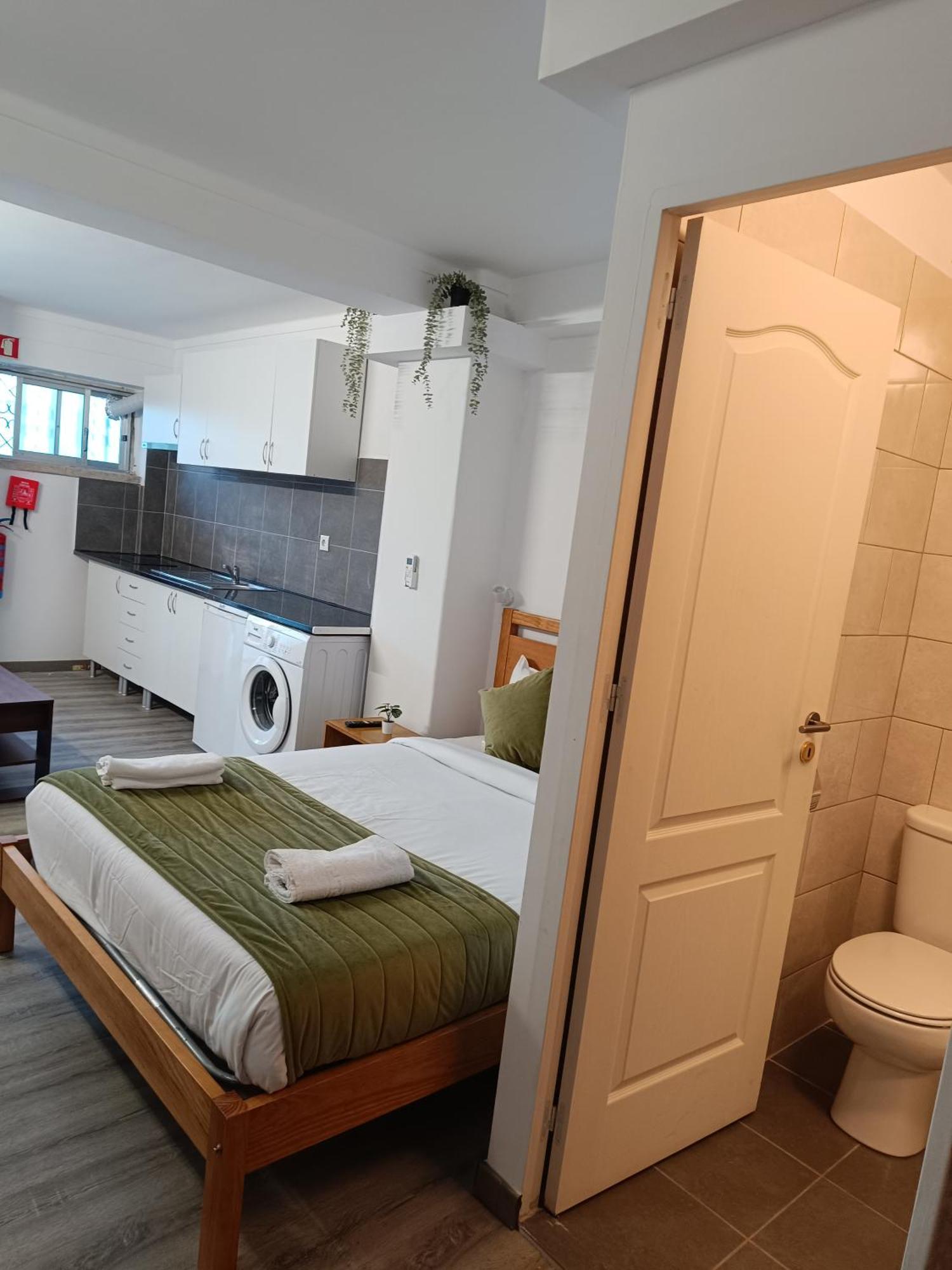 אמאדורה Lisabonna Guest House מראה חיצוני תמונה