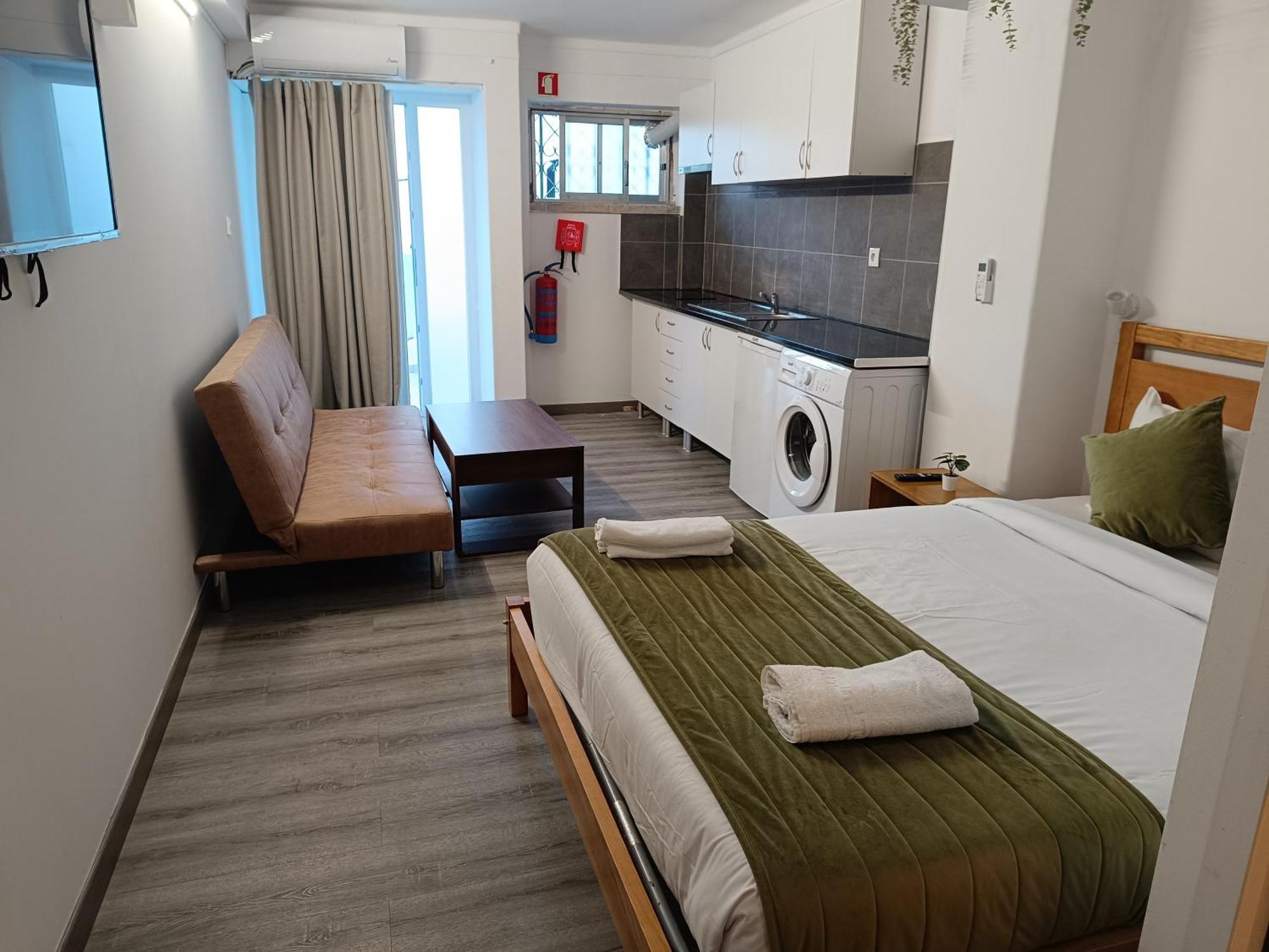 אמאדורה Lisabonna Guest House מראה חיצוני תמונה
